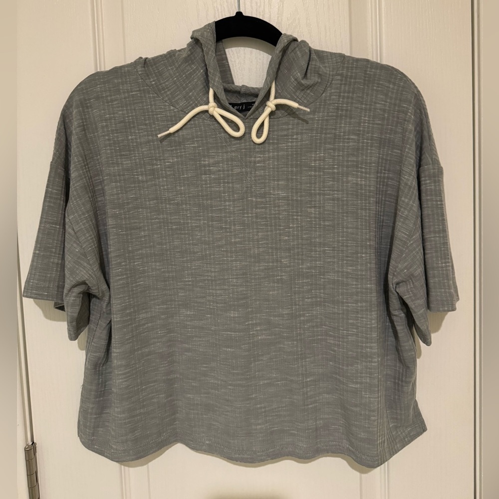 Very J hooded crop top